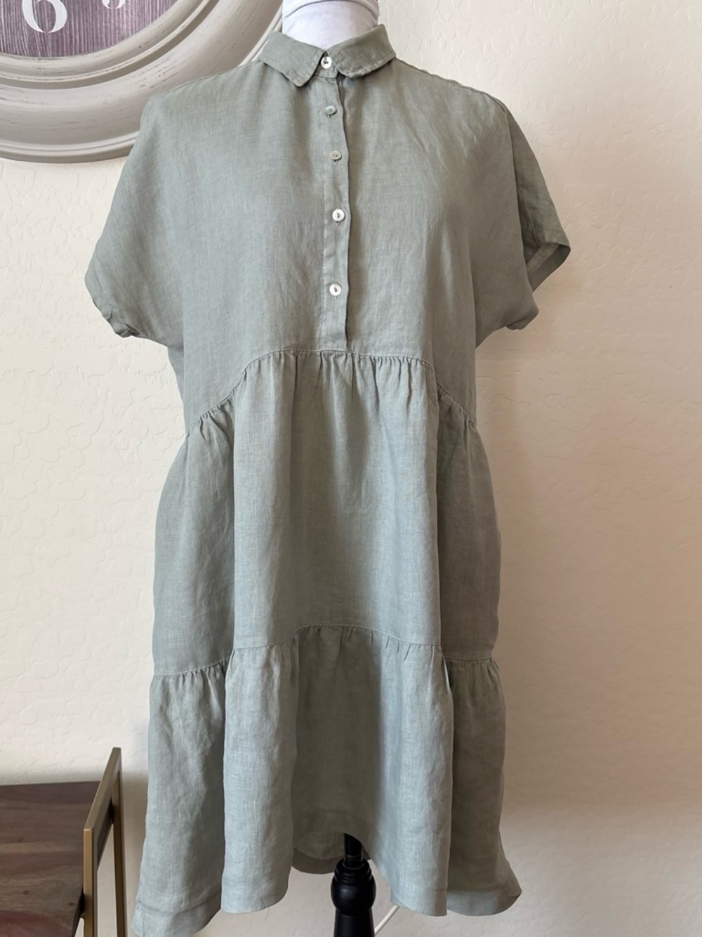 Tahari Sage Green Tiered Midi Button-Up 100% linen Dress. M - Picture 1 of 8